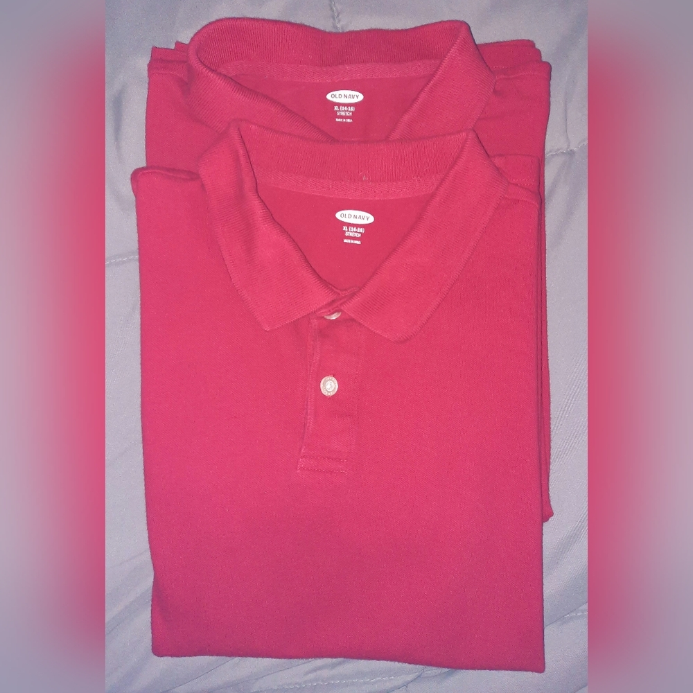 Boys Old Navy short sleeve polo shirts.  Lot of 2. School uniforms Size 14/16 XL